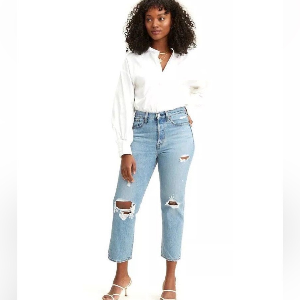 Levi's Womens Button Fly Wedgie Straight Denim Ripped Jeans